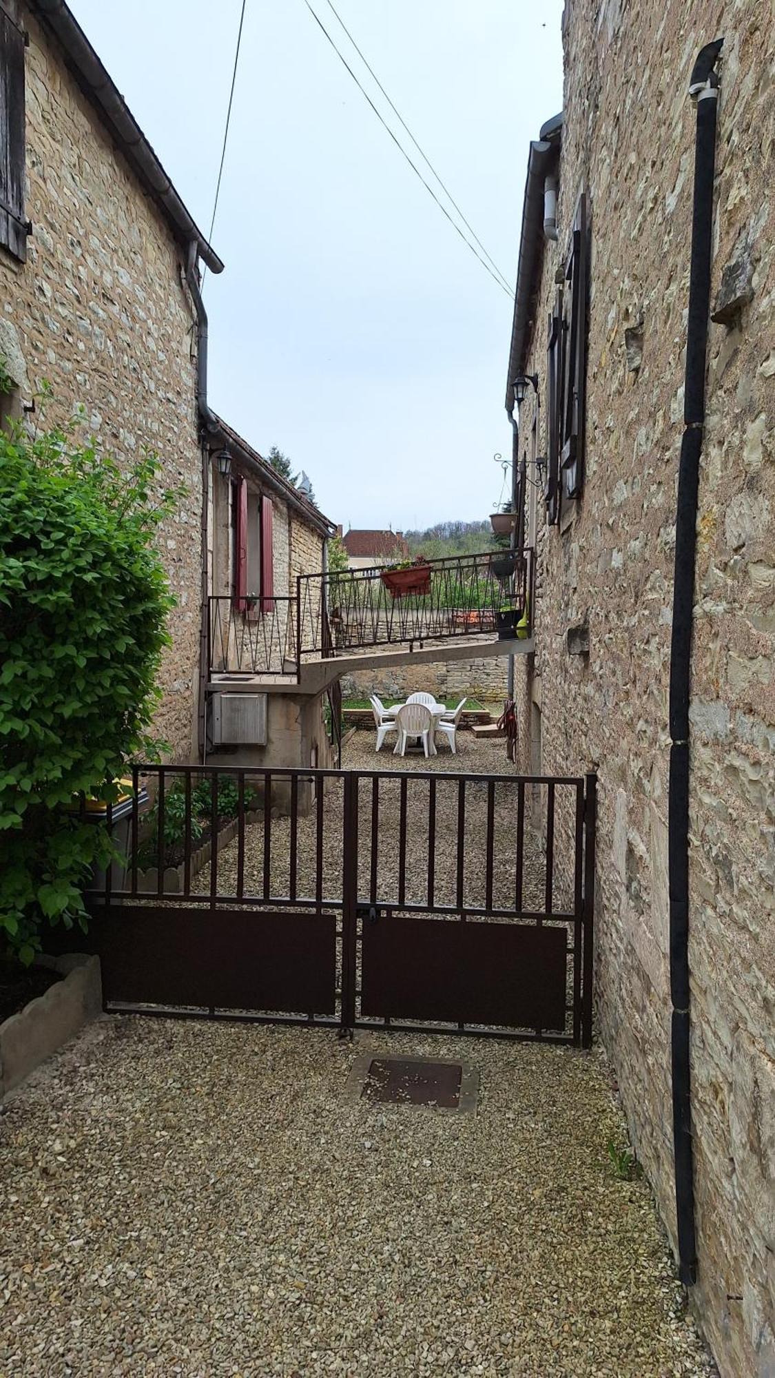 Gite La Passerelle Arcy-sur-Cure Zewnętrze zdjęcie